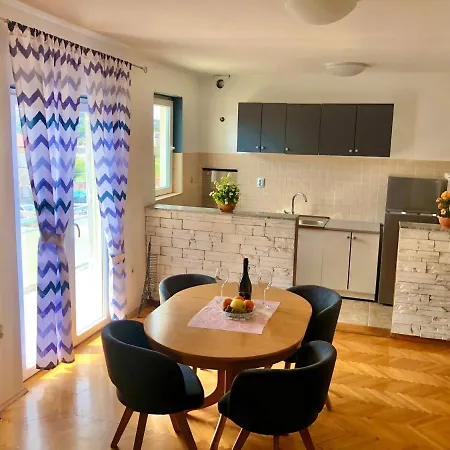 شقة Spacious With Two Bedrooms